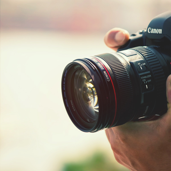 地元のモデルとカメラマンを繋ぐ